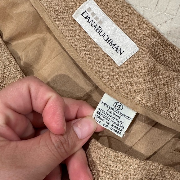 DANA BUCHMAN Elegant Tan Women's Pants - Picture 6 of 9